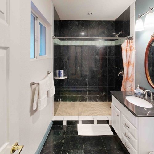 Stylish luxury house near strip with Pool-Kirkland