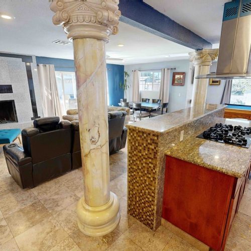 Stylish luxury house near strip with Pool-Kirkland
