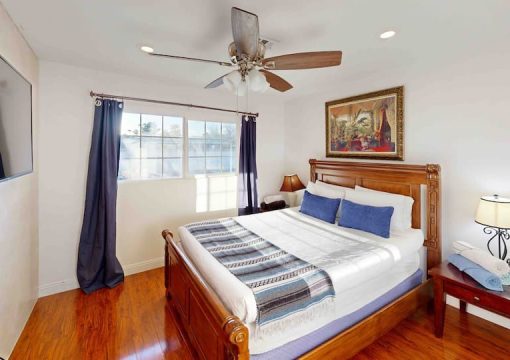 Stylish luxury house near strip with Pool-Kirkland