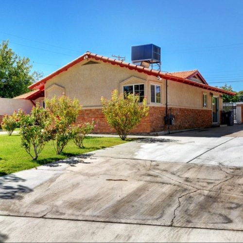 Stylish luxury house near strip with Pool-Kirkland